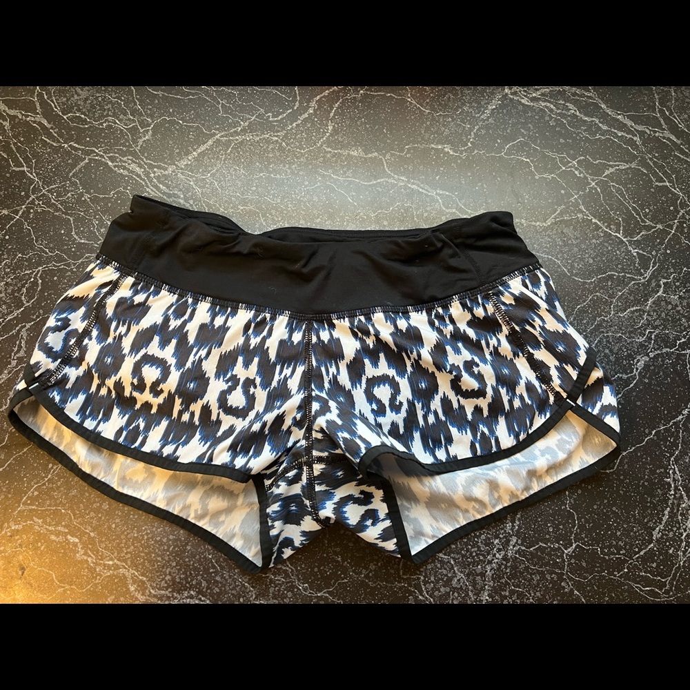 Lululemon Ink Blot Speed shorts Size 6